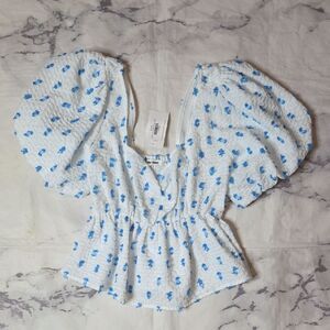 Day+Moon White and Blue Puff Sleeve Blouse